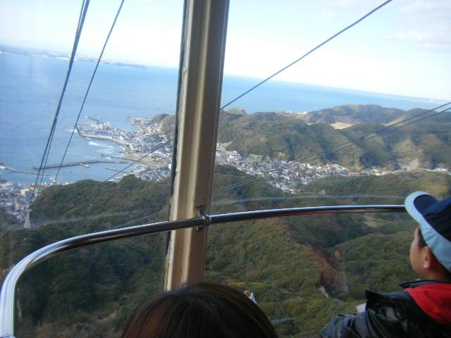 http://hungtime-times.com/hung_time_writers/entry_img/ropeway2012_01030013.JPG
